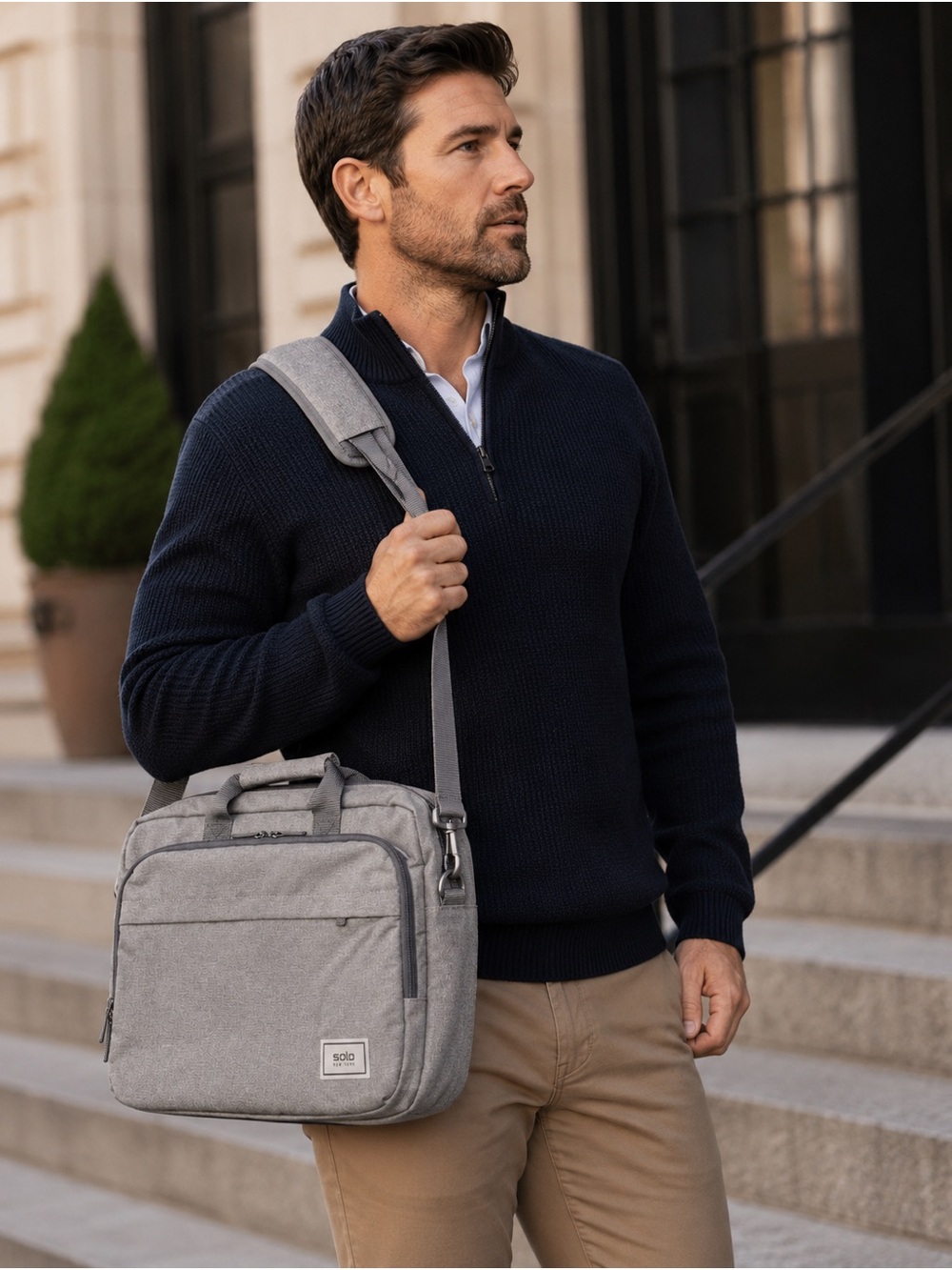 Solo New York Messenger Shoulder Bag / Briefcase Gray Laptop Travel Work Bag EUC